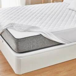 Pikolin Home Coprimaterasso Trapuntato Aloe Vera, Impermeabile E Traspirante. 200x200cm Pikolin Home 200x200cm , Cama De 200 , Bianco -Vendite ATMOSPHERA || None || Maxwell & Williams 23960844 3