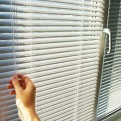 Domo TENDA VENEZIANA TENDE VENEZIANE BIANCA PARASOLE PER FINESTRE IN PVC 26151V CM 60X130 (26152) -Vendite ATMOSPHERA || None || Maxwell & Williams 25268102 3