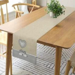 Tovaglia Cucina Runner Centrotavola Shabby Chic Cuore Ricamato - 40x135 Cm 8 Tovaglia Cucina Runner Centrotavola Shabby Chic Cuore Ricamato - 40x135 Cm -Vendite ATMOSPHERA || None || Maxwell & Williams 40003177 2