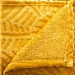 Plaid Flan 3d Ocra Foglia - 125 X 150 Cm - Atmosphera Créateur D'intérieur -Vendite ATMOSPHERA || None || Maxwell & Williams 83766323 4